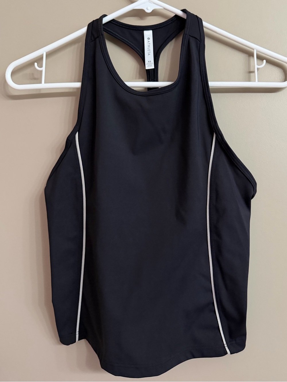 Athleta Lightning Tank - Picture 2 of 3
